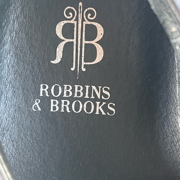 Robbins & Brooks leather waterproof shoes